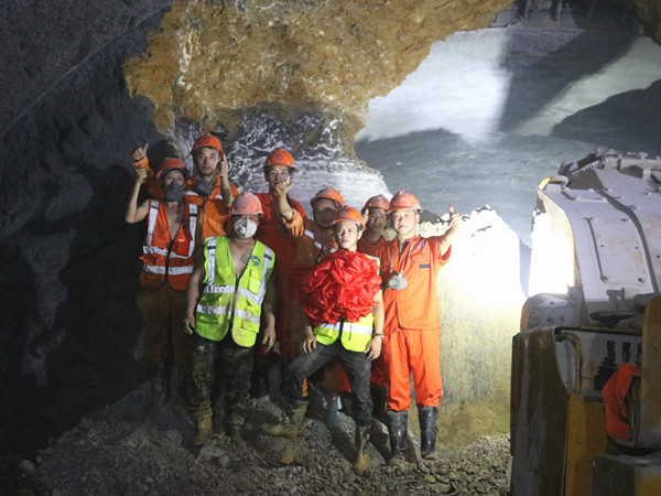 ���g22��(�й���)���¹ٷ���վ