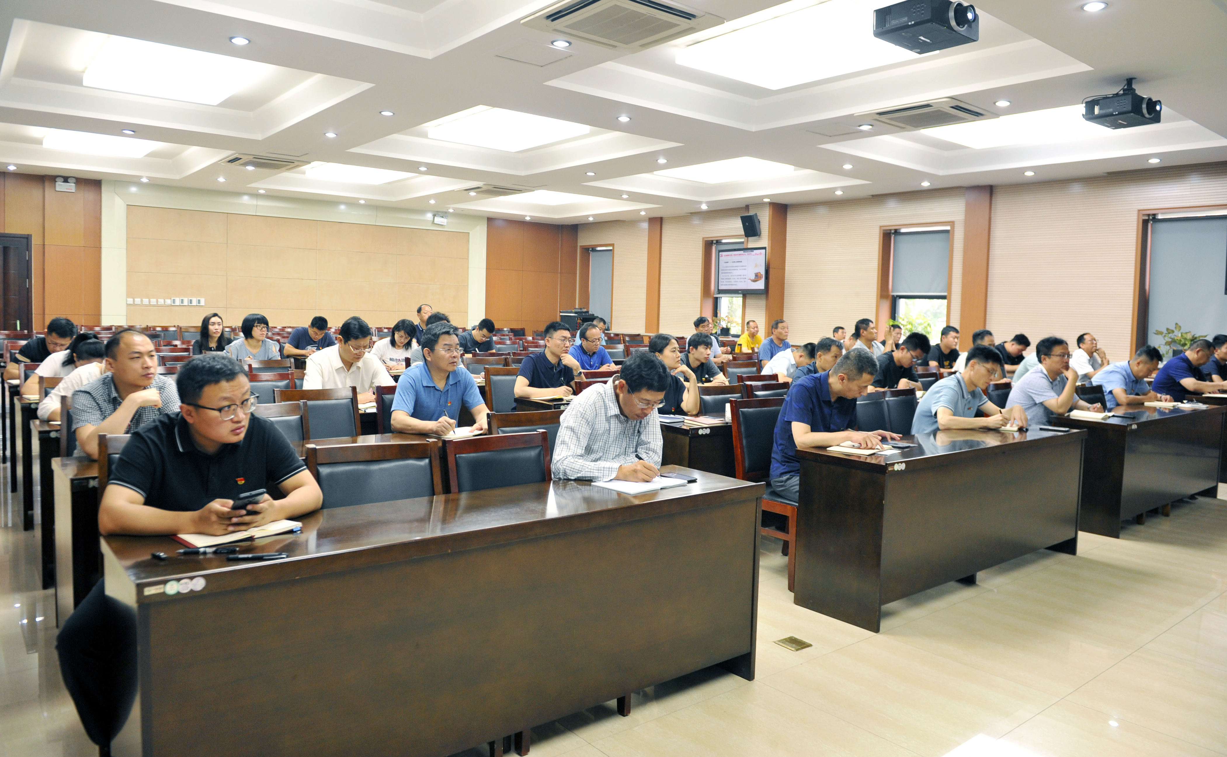 ���g22��(�й���)���¹ٷ���վ